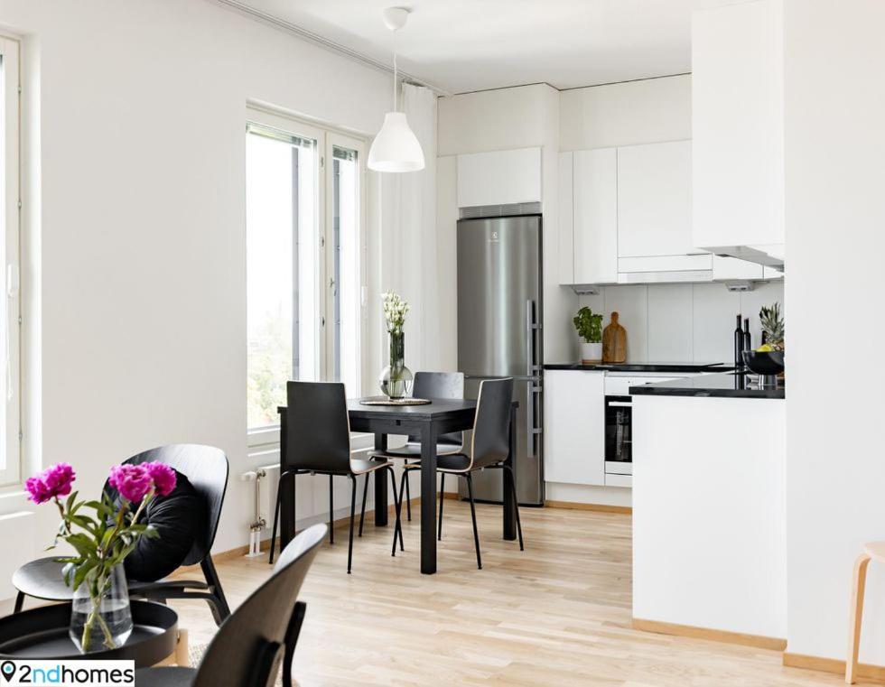 "Kanava" - New 1Br Apartment With Sauna, Balcony & Views, Hosted By 2Ndhomes 坦佩雷 外观 照片